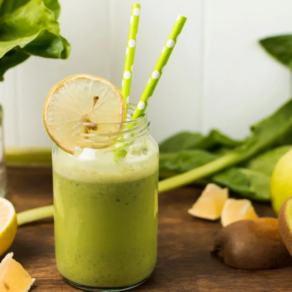 Vegan Moringa Mango Smoothie Super-Green Tropical Bliss
