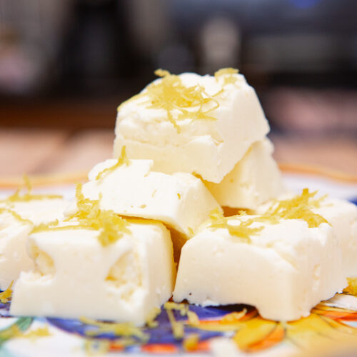 low carb cheesecake fat bombs