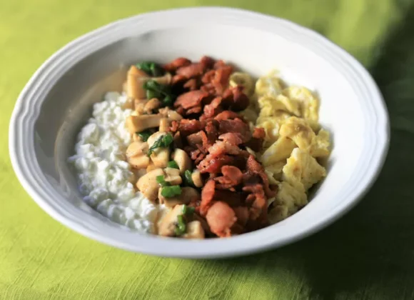 low carb cottage cheese bowl